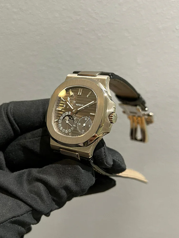 Patek Philippe Nautilus 5712G-001